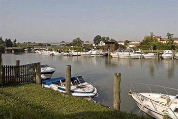 Aparthotel Residenze Di La' Dal Fiume